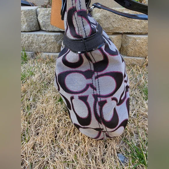 Coach Poppy Metallic Signature Tote Bag. - Picture 4 of 16